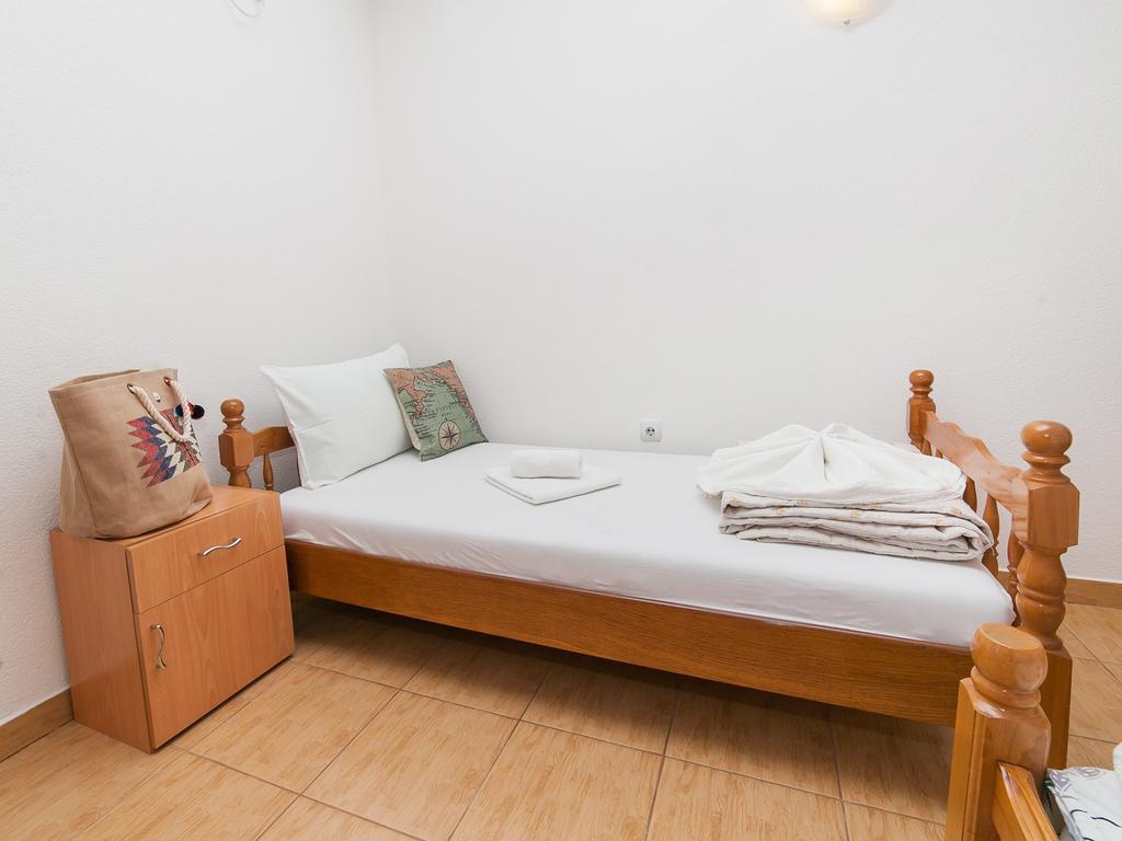 Apartments Viktorija Petrovac Номер фото